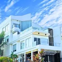 Serenity Beach Hotel，位于波尔多·格尼拉的酒店