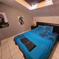 F2en duplex tout équipé arrivée autonome，位于努美阿Nouméa Magenta Airport - GEA附近的酒店