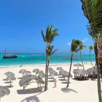 BAVARO Los Corales Sol Caribe STUDIO Rooms DELUXE Suites BAVARO Beach & SPA，位于蓬塔卡纳Bavaro的酒店