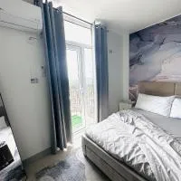 Affordable Condo with Fast Wifi & Near Airport,位于Lo-oc的酒店