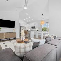 The Beachwalk Cottage，位于默特尔比奇默特尔比奇国际机场 - MYR附近的酒店