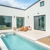Jeju stay eden Dokche poolvila Pension，位于西归浦市的酒店