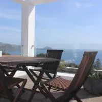 Sky T2, Vista Mar e Piscina em Varadouro, Faial，位于Capelo的酒店