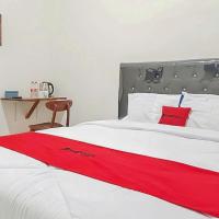 RedDoorz at Anjasmoro Guest House near Bandara Ahmad Yani Semarang，位于Kalibanteng-lor阿克马德雅妮机场 - SRG附近的酒店