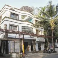 Super Townhouse The Upper Room Near Pune Airport，位于Lohogaon的酒店