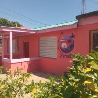 Araelmar，位于霍普金斯Dangriga Airport - DGA附近的酒店