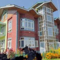 Oak Heaven Cottage Gulmarg，位于Tangmarg的酒店