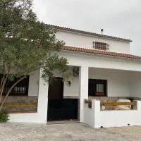 Casa Adelfa，位于阿尔戈多纳莱斯的酒店
