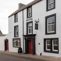 The Black Bull Hotel,位于Duns的酒店