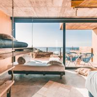 Noah Surf House Portugal，位于圣克鲁斯的酒店