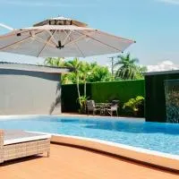 Hibiscus Suites And Residences，位于南迪的酒店