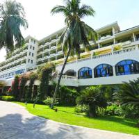 三亚椰林滩大酒店 ，位于三亚三亚凤凰国际机场 - SYX附近的酒店