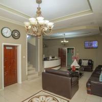 Charming Retreat and Free Breakfast，位于卢本巴希Lubumbashi International - FBM附近的酒店