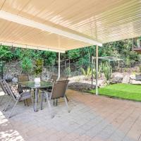Woodland Retreat - Lower Haven，位于Stratford凯恩斯机场 - CNS附近的酒店