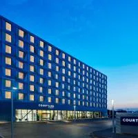 Courtyard by Marriott Luton Airport，位于卢顿的酒店