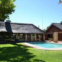 Castello Guesthouse Vryburg，位于Vryburg弗雷堡机场 - VRU附近的酒店