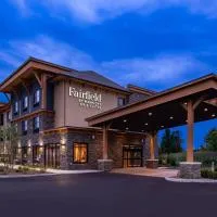 Fairfield Inn & Suites by Marriott Canton，位于坎顿的酒店