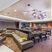 塔尔萨塔尔萨丘陵万豪春季山丘套房酒店，位于塔尔萨的酒店