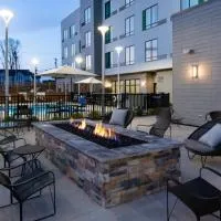 Courtyard Charlotte Steele Creek，位于夏洛特的酒店