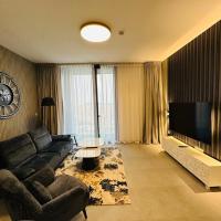 1BR The Modern Al Jada Home by Blue Cloud Holidays，位于沙迦沙迦国际机场 - SHJ附近的酒店