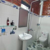 Cat Tien Backpackers Hostel，位于吉仙的酒店