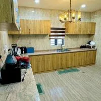 Steph Apartment，位于阿布贾纳姆迪·阿齐基韦国际机场 - ABV附近的酒店