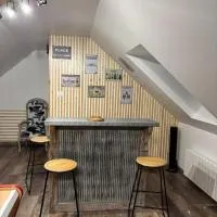 Les Rolliannes Maison au village，位于Surques的酒店