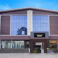 Super Townhouse Selaqui Chakrata Road Formerly Selaqui，位于德拉敦的酒店