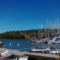 Kustavin Lootholma，位于库斯塔维的酒店