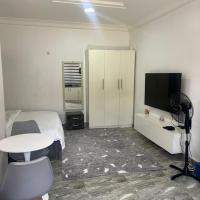 Spacious Studio in Asokoro，位于Aso的酒店