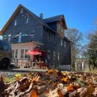 Antique Hotel Am Bahndamm，位于Wallendorf的酒店