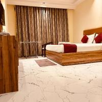 Hotel GL House Inn Near Delhi Airport Mahipalpur，位于新德里Mahipalpur的酒店