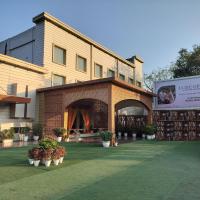 Hotel Luxe Opera NH8 - 7km from IGI Delhi Airport，位于新德里西南区的酒店