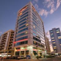 阿布扎比华美达市区酒店，位于阿布扎比Downtown Abu Dhabi的酒店