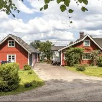 Stuga nära Ullared Mitt i Åkulla bokskogar，位于Rolfstorp的酒店