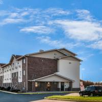 American Inn & Suites Metro Airport，位于罗缪勒斯底特律大都会机场 - DTW附近的酒店