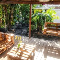 Appartement charmant à Basse-Terre - 25 m² avec jardin，位于巴斯特尔Baillif - BBR附近的酒店