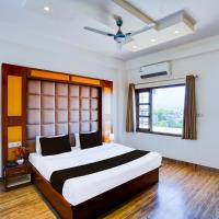 Super Townhouse Prince Chowk Near Railway Station，位于德拉敦Paltan Bazaar的酒店