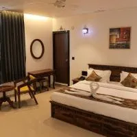 Hotel Paras Chittorgarh，位于奇陶尔加尔的酒店