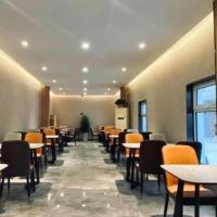 Shell Hotel Shandong Jinan Daming Lake，位于济南泉城广场的酒店