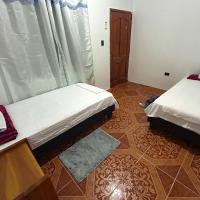 Hostal de Lila，位于比亚米尔港General Villamil Airport - IBB附近的酒店