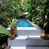 Ocean Villa - Private Pool House with Sea View，位于Putatan的酒店