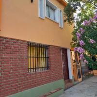 Departamento tres ambientes，位于El Carmen胡胡伊国际机场 - JUJ附近的酒店