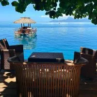 Moana Waterfront Bungalow，位于普纳奥亚的酒店