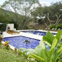 Tres Lagos Hotel，位于圣赫罗尼莫的酒店