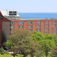 Waterfront Hotel Downtown Burlington，位于伯灵顿的酒店