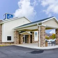 Cobblestone Inn & Suites - Ambridge, PA，位于Ambridge的酒店