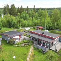 3 Bedroom Beautiful Home In Umeå，位于于默奥于默奥机场 - UME附近的酒店