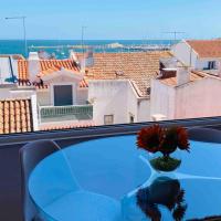 SEA VIEW Loft 30 secs to Beach in Historic Old Town，位于卡斯卡伊斯的酒店