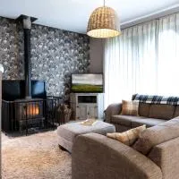 Stylish, countryside apartment at Brookvale Farm，位于Waringfield的酒店